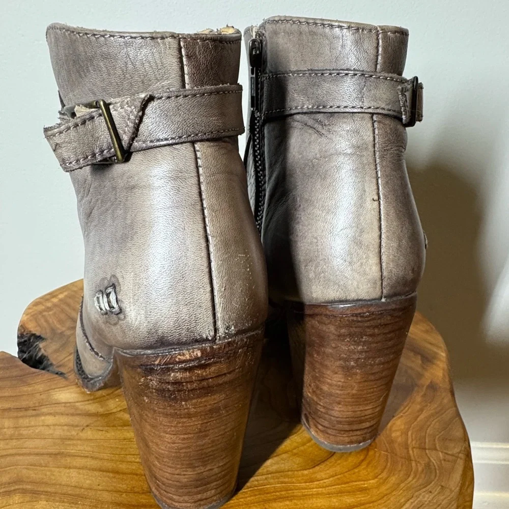 Bed Stu Isla High Heeled Bootie Boots Women Sz. 7.5 Gray/Brown Distressed Buckle - Picture 4 of 15